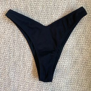 437 Stella Bottoms in black rib